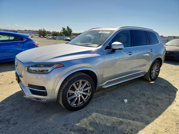 2016 VOLVO XC90 — DSFA — Front 3/4