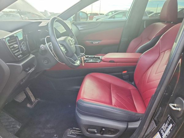 2026 LEXUS NX 450h+ Luxury — DENT