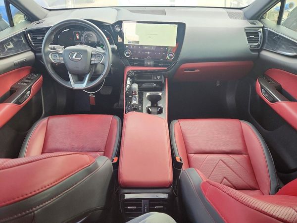 2026 LEXUS NX 450h+ Luxury — CKPT