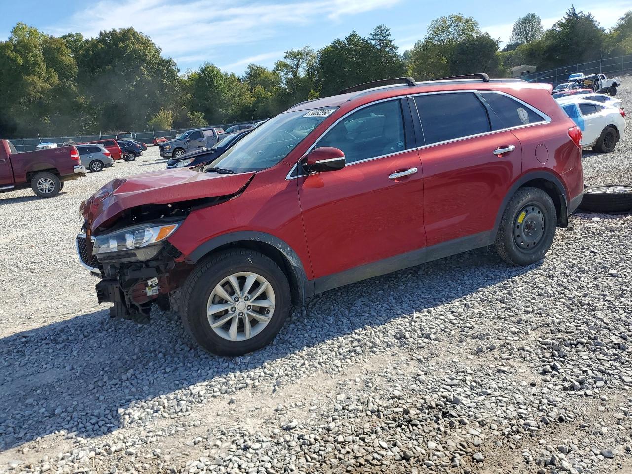 2017 KIA SORENTO L, LX — Front 3/4