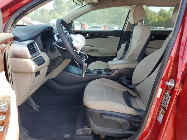 2017 KIA SORENTO L, LX — DENT