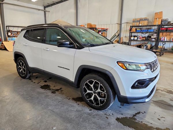 2025 JEEP COMPASS Limited — Passenger 3/4