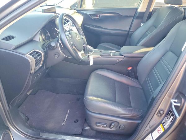 2019 LEXUS NX 300H Luxury — DENT