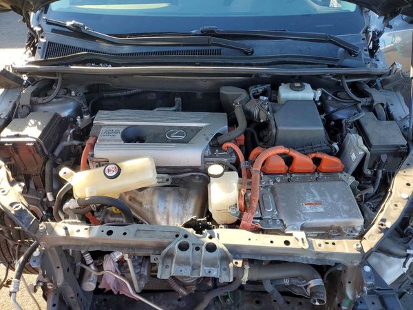 2019 LEXUS NX 300H Luxury — Engine bay