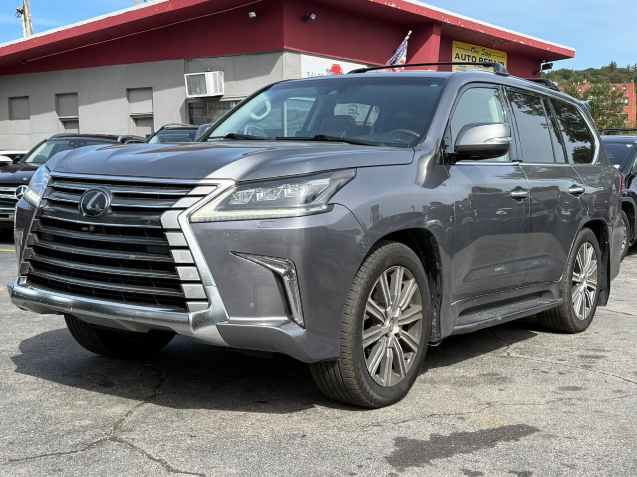 2016 LEXUS LX 570