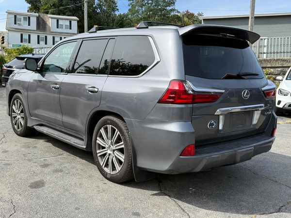 2016 LEXUS LX 570