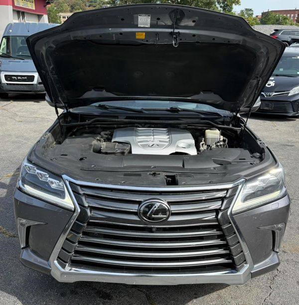 2016 LEXUS LX 570