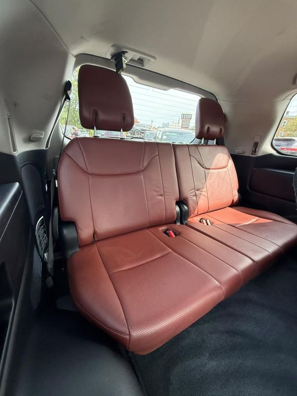 2016 LEXUS LX 570