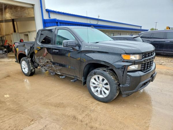 2021 CHEVROLET SILVERADO Custom — Passenger 3/4