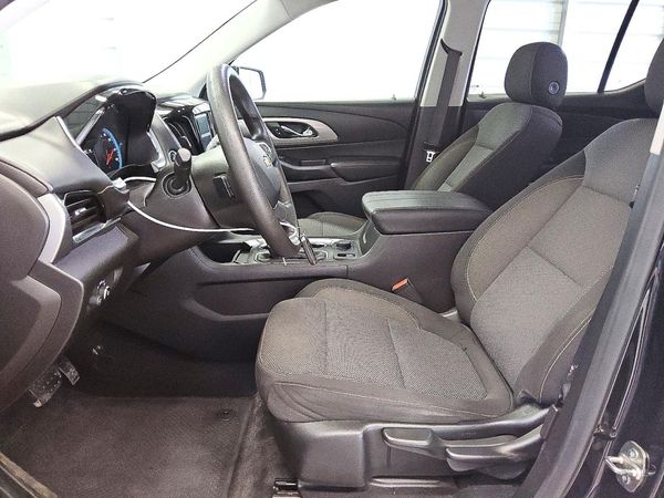 2019 CHEVROLET TRAVERSE LS — DENT