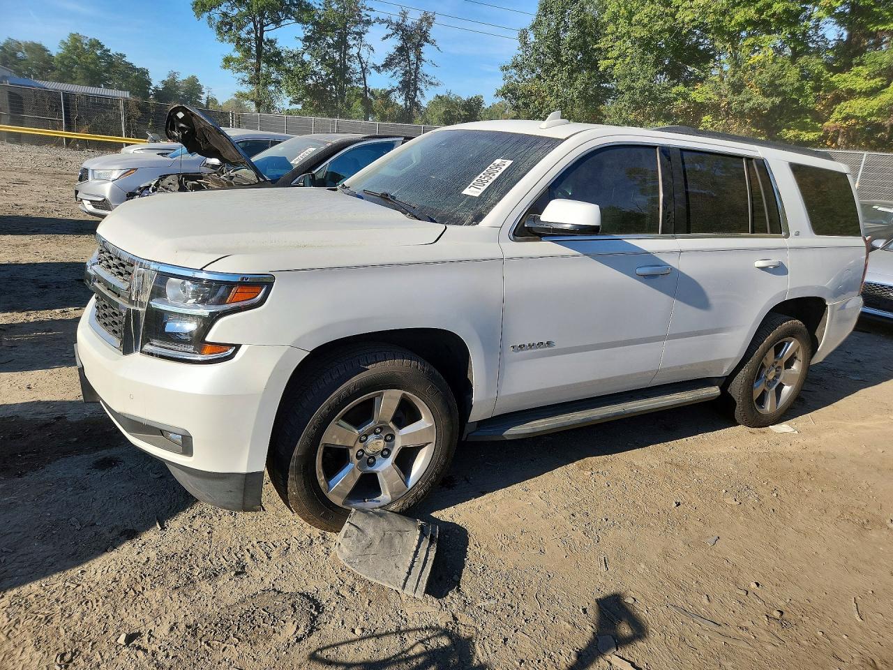 2017 CHEVROLET TAHOE LT — Front 3/4