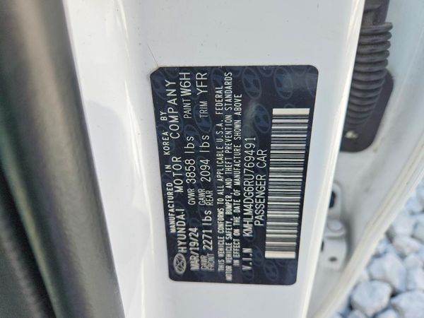 2024 HYUNDAI ELANTRA SEL — VINS