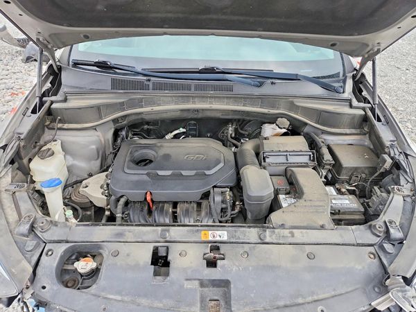 2018 HYUNDAI SANTA FE — Engine bay