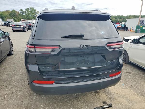 2024 JEEP CHEROKEE Laredo — DIRR