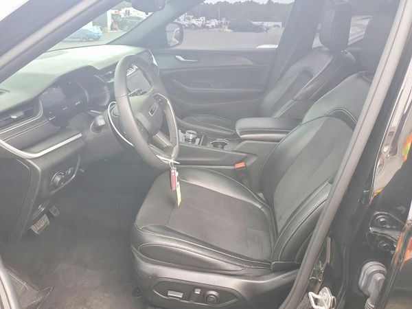 2024 JEEP CHEROKEE Laredo — DENT