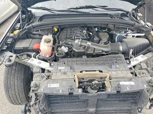 2024 JEEP CHEROKEE Laredo — Engine bay