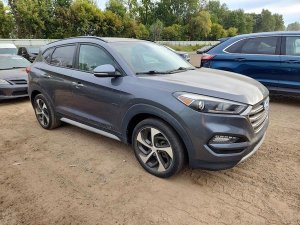 2018 HYUNDAI TUCSON — Passenger 3/4