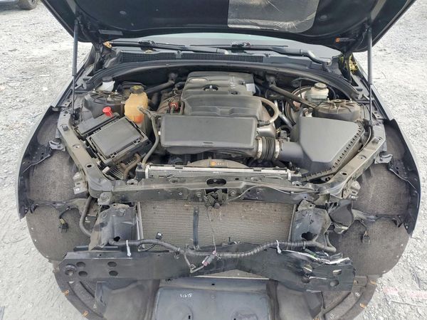 2016 CADILLAC ATS Standard — Engine bay