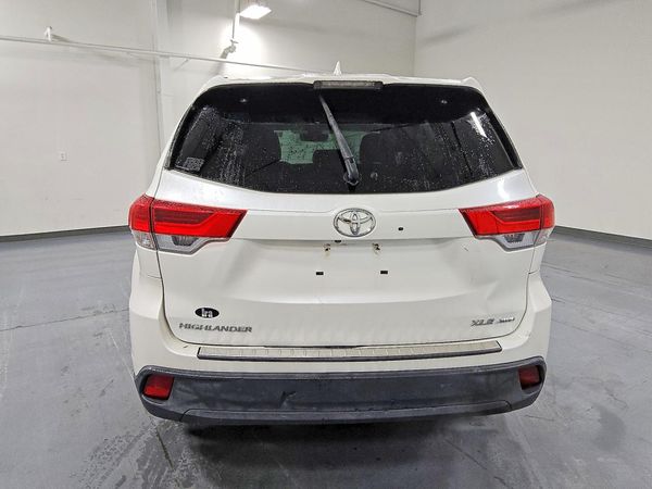2017 TOYOTA HIGHLANDER SE/XLE — DIRR