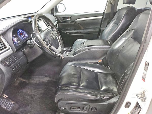 2017 TOYOTA HIGHLANDER SE/XLE — DENT