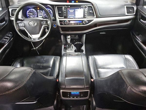 2017 TOYOTA HIGHLANDER SE/XLE — CKPT