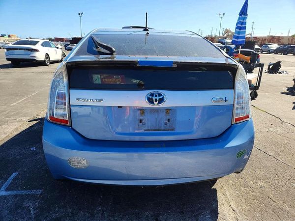 2014 TOYOTA PRIUS — DIRR