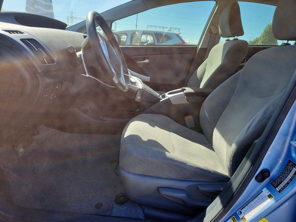 2014 TOYOTA PRIUS — DENT