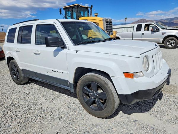 2015 JEEP PATRIOT Sport — Passenger 3/4