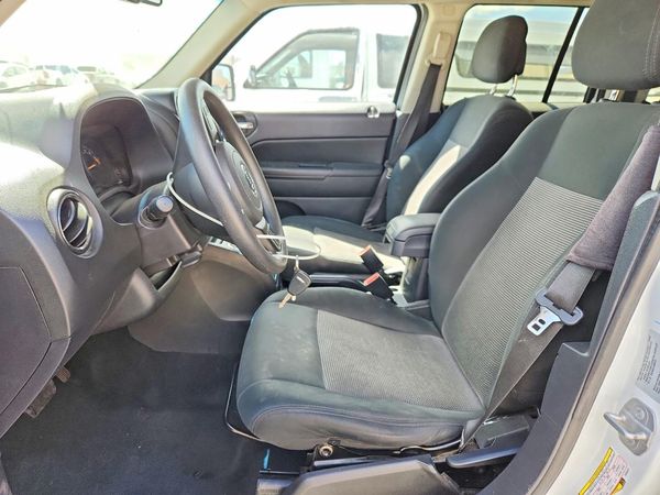 2015 JEEP PATRIOT Sport — DENT