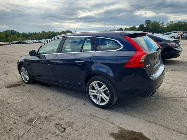 2015 VOLVO V60 Premier (non R design) — DSRA