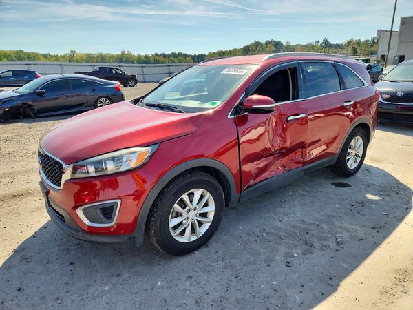 2017 KIA SORENTO L, LX — Front 3/4