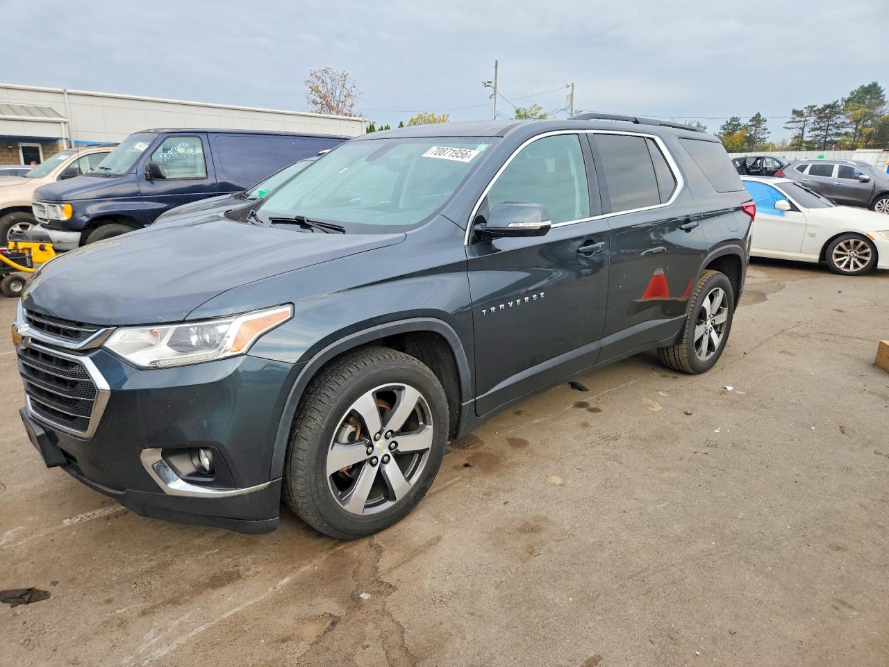 2019 CHEVROLET TRAVERSE LT — Front 3/4
