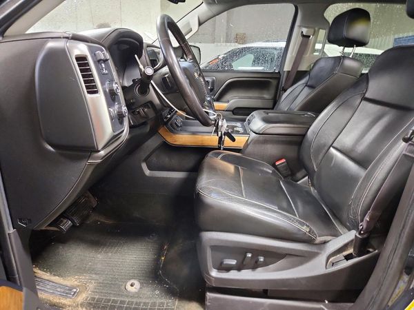 2017 CHEVROLET SILVERADO LTZ — DENT