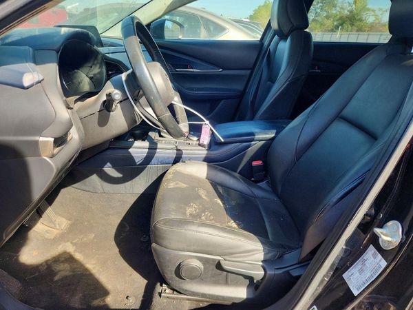 2020 MAZDA CX-30 Select Pkg — DENT