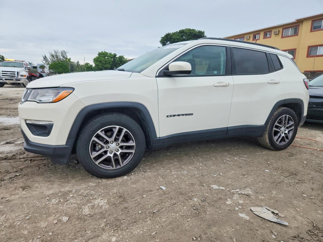 2020 JEEP COMPASS — Front 3/4
