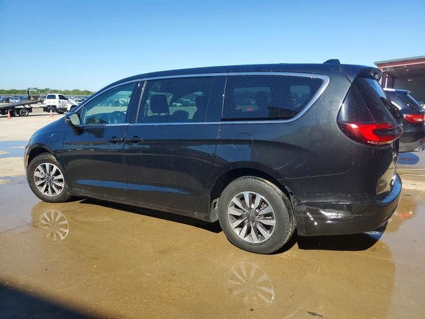 2023 CHRYSLER PACIFICA Touring L — DSRA