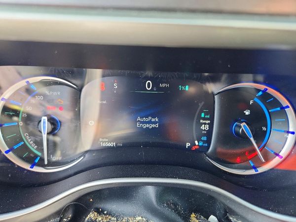 2023 CHRYSLER PACIFICA Touring L — ODOM