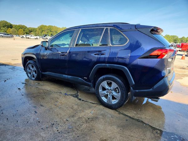 2022 TOYOTA RAV4 XLE — DSRA