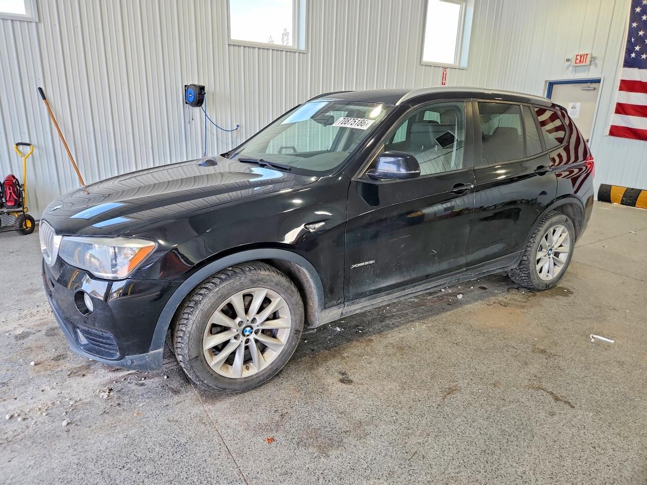 2017 BMW X3 xDrive28i — Front 3/4