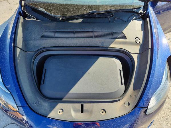 2023 TESLA MODEL Y — Engine bay