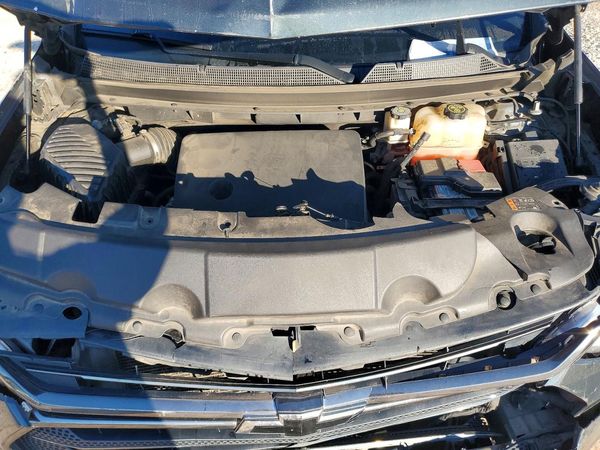 2020 CHEVROLET TRAVERSE RS — Engine bay