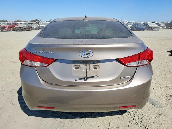 2013 HYUNDAI ELANTRA — DIRR