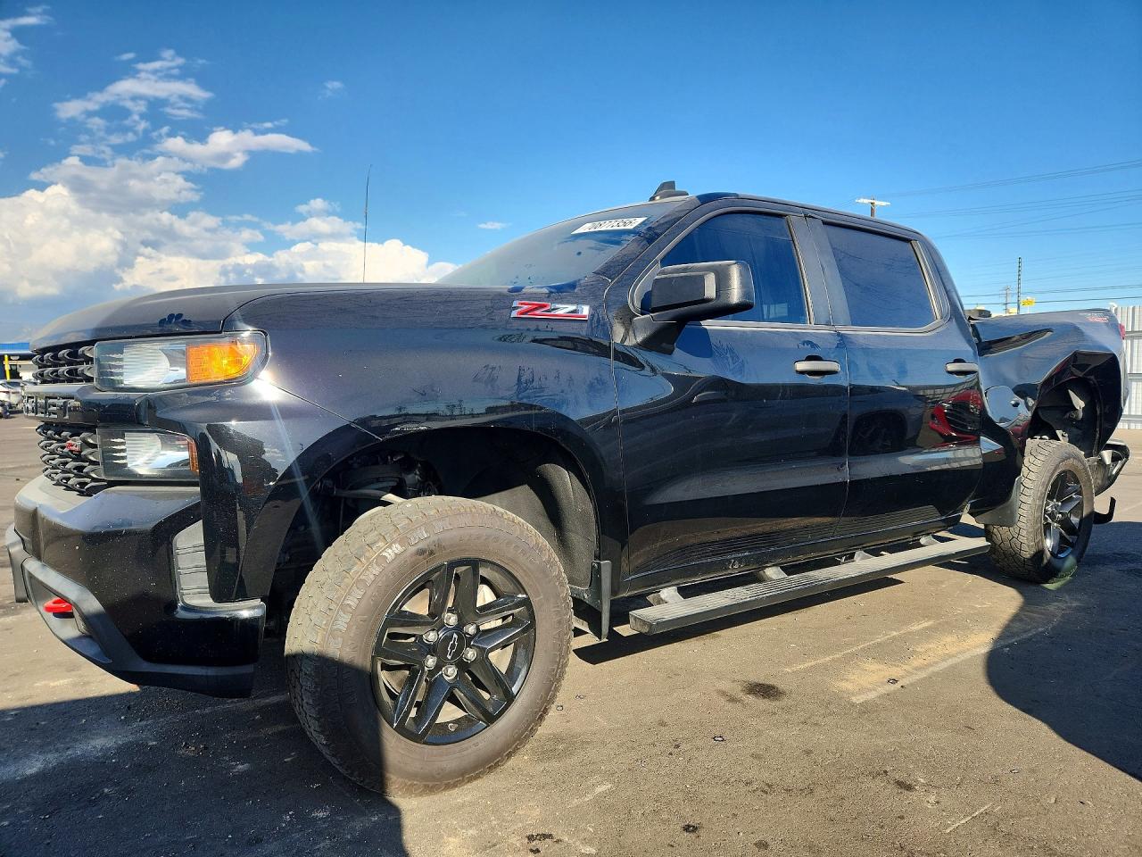 2019 CHEVROLET SILVERADO Trail Boss Custom — Front 3/4
