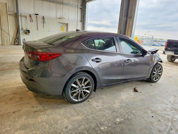 2018 MAZDA 3 Touring — PSRA