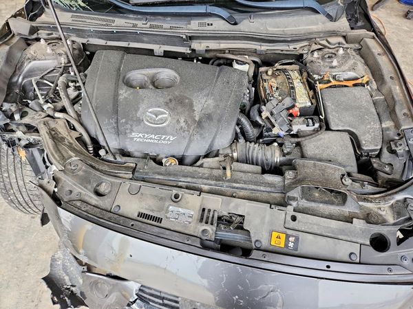 2018 MAZDA 3 Touring — Engine bay