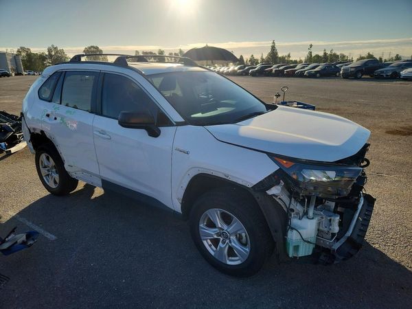 2021 TOYOTA RAV4 LE HV — Passenger 3/4