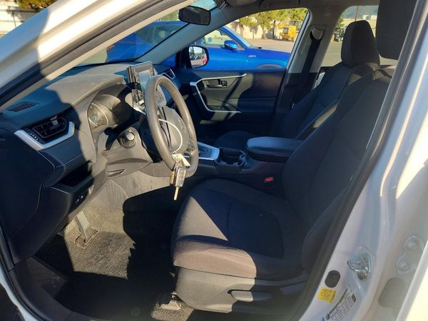 2021 TOYOTA RAV4 LE HV — DENT