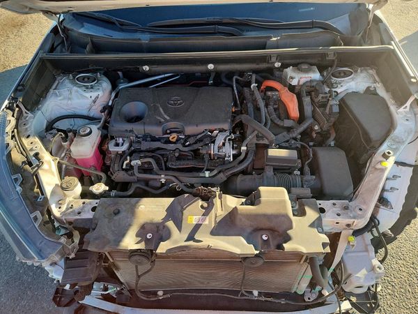 2021 TOYOTA RAV4 LE HV — Engine bay