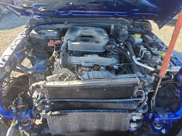 2018 JEEP WRANGLER Unlimited Sport — Engine bay