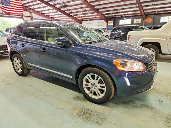 2015 VOLVO XC60 — Passenger 3/4